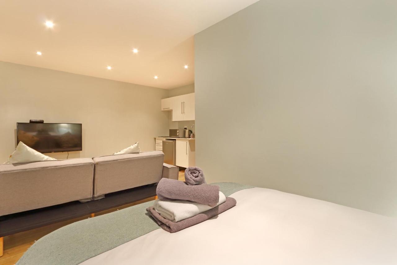 The Rhino Hotel & Apartments Cape Town Exterior photo