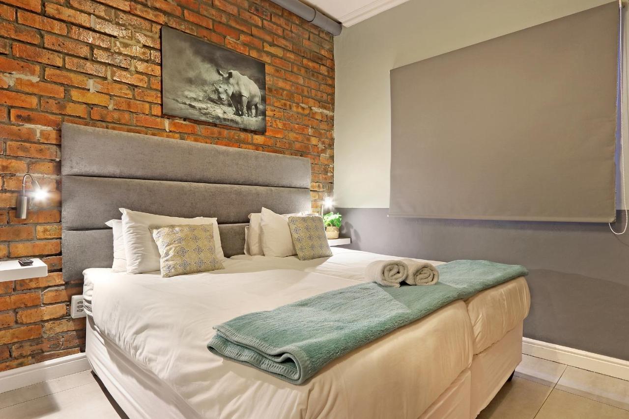 The Rhino Hotel & Apartments Cape Town Exterior photo